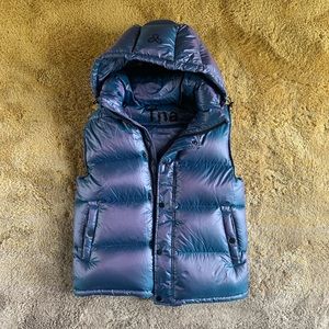TNA The Super Puff Vest Iridescent Low Tide